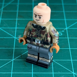 Brickmania WWII German Infantry - Splinter Camo Smock - Incomplete