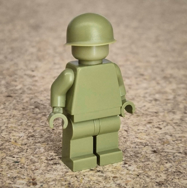 Monochrome Minifigure - Olive