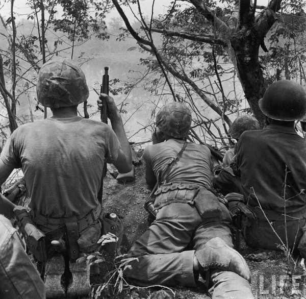 WWII US Marine Scout Team - Saipan 1944