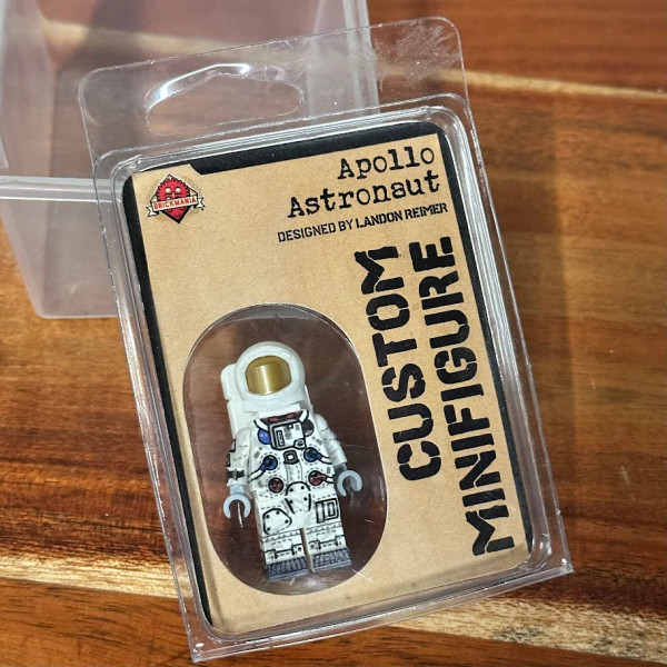 Brickmania Apollo Astronaut