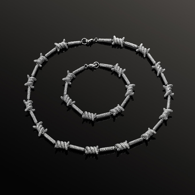 Discover the Allure of Frozen Wire: VVS Diamond CZ Barbed Wire Iced Blinged Out Chain Bracelets with Exceptional Color Retention and Waterproof Features Discover the Allure of Frozen Wire: VVS Diamond CZ Barbed Wire Iced Blinged Out Chain Bracelets with Exceptional Color Retention and Waterproof Features