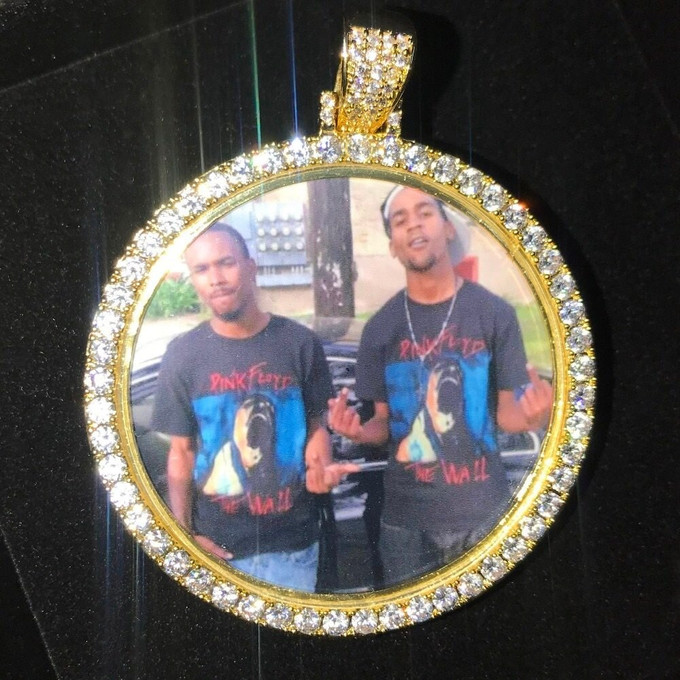 Turn The Picture Into A Pendant A La Hip Hop Style!