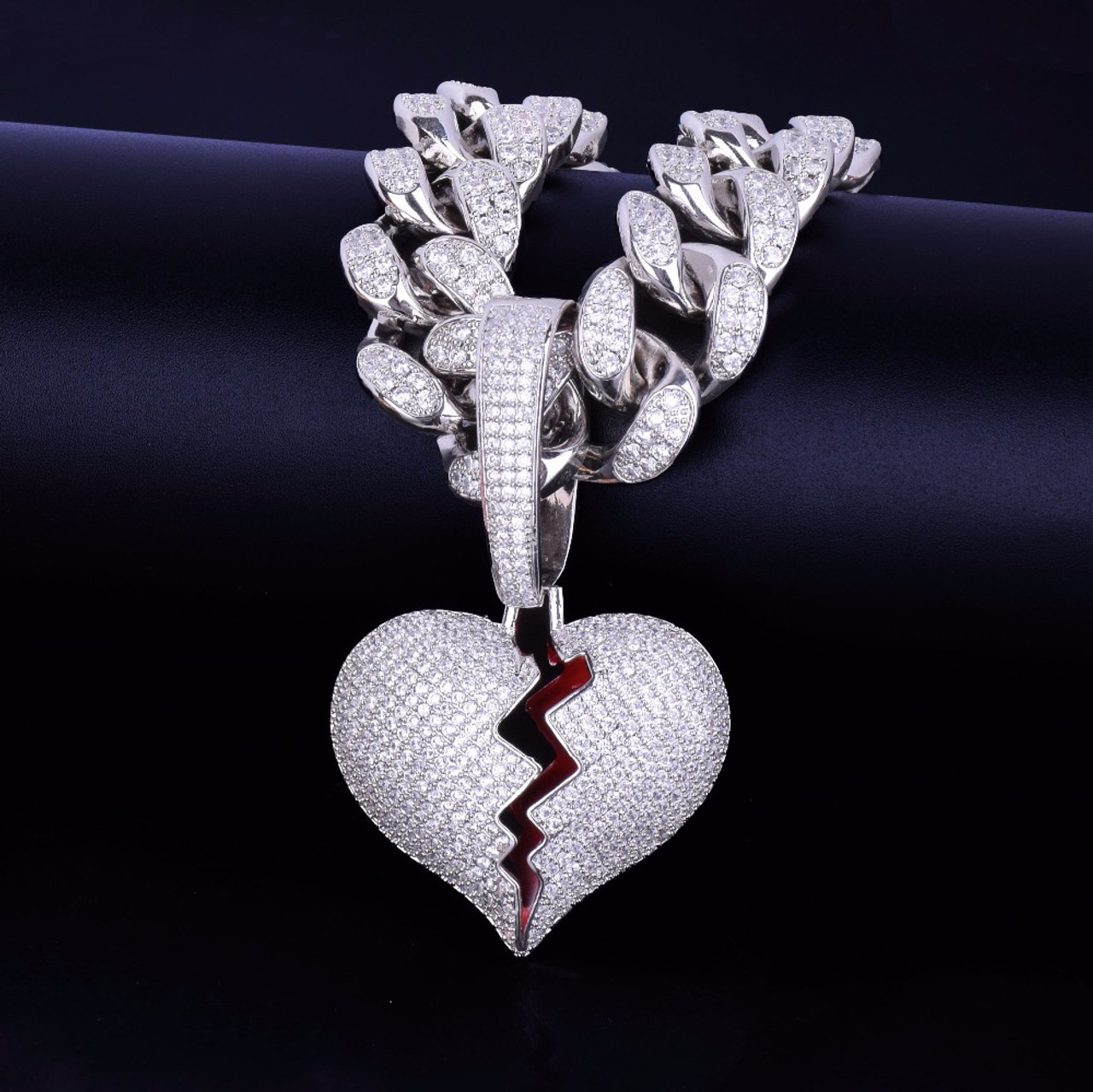 Men's Fashionable Rhinestone Broken Heart & Letter Pendant Necklace