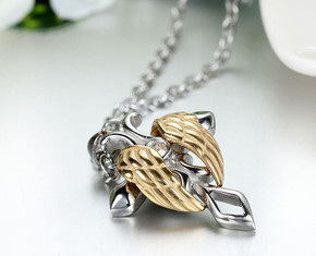 No Tarnish Stainless Steel Vintage Look Classic Angel Wings Cross Pendant Chain Necklace