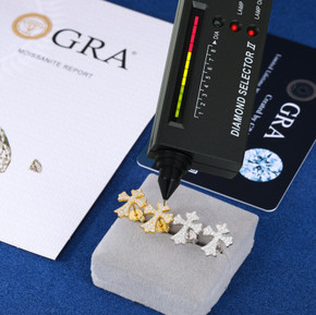 Mens Solid 925 Sterling Silver Moissanite Diamond Arrow Cross Stud Hip Hop Earrings Mens Solid 925 Sterling Silver Moissanite Diamond Arrow Cross Stud Hip Hop Earrings