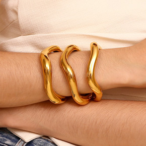 18k Gold Waterproof Stainless Steel Tarnish Free  Exaggerated Irregular Liquid Wave Bracelet