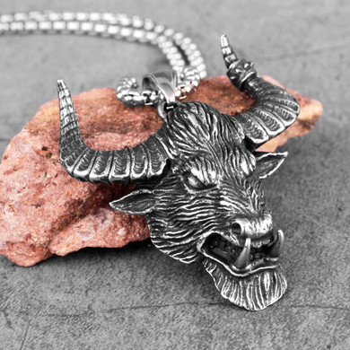 Mens No Fade Dominant Bull Demon Tauren Stainless Steel Pendant Chain Necklace