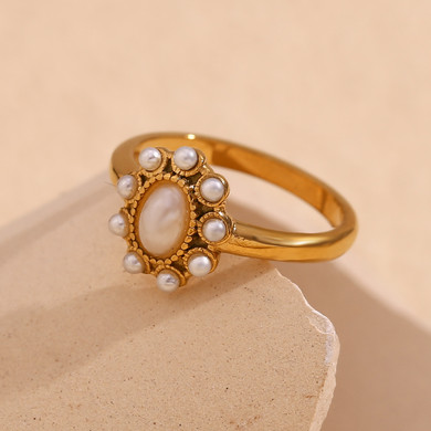 Luxurious Elegant 18k Gold Fashion Pearl Stainless Steel Waterproof Ring 