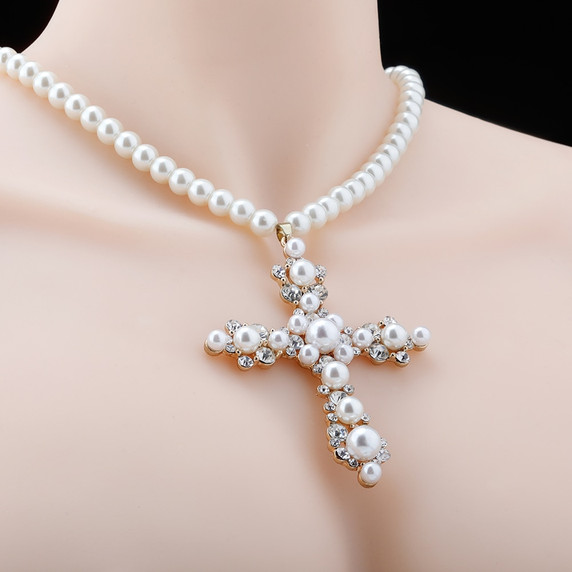 Ladies New Fashion White Pearl Strand Simulate Diamond Vintage look Cross Necklace