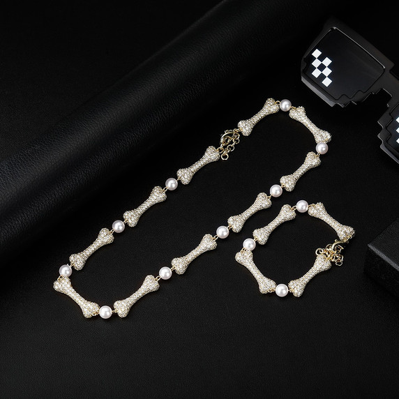 Ladies New Bone & Pearl Simulate Diamond Bling Street Wear Bracelet