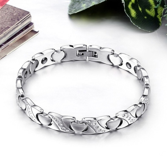Ladies Heart Gold Bling Bling Magnetic Stone No Fade Stainless Steel Bracelets
