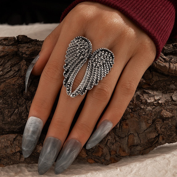 Ladies Sleek Sexy Angel Wings Mid Finger High Fashion Designer Ring