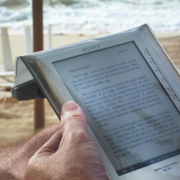 Waterproof Tablet Case (7-8 inch screen) - AQ658F