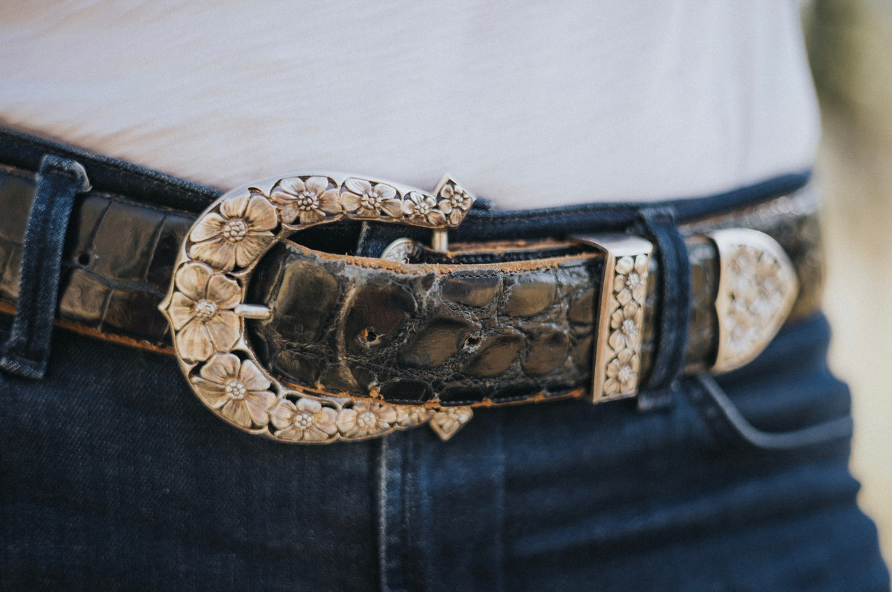 TRUE NORTH BY ELLIE THOMPSON