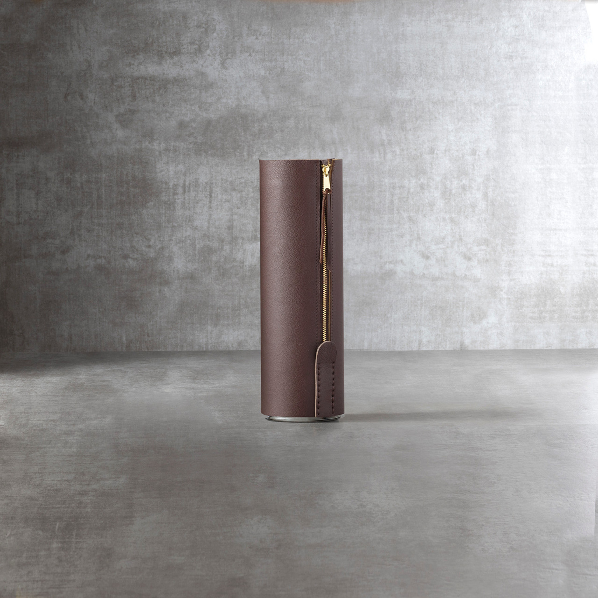 Zeyn NY Leather Vase with Glass Cylinder Insert 
