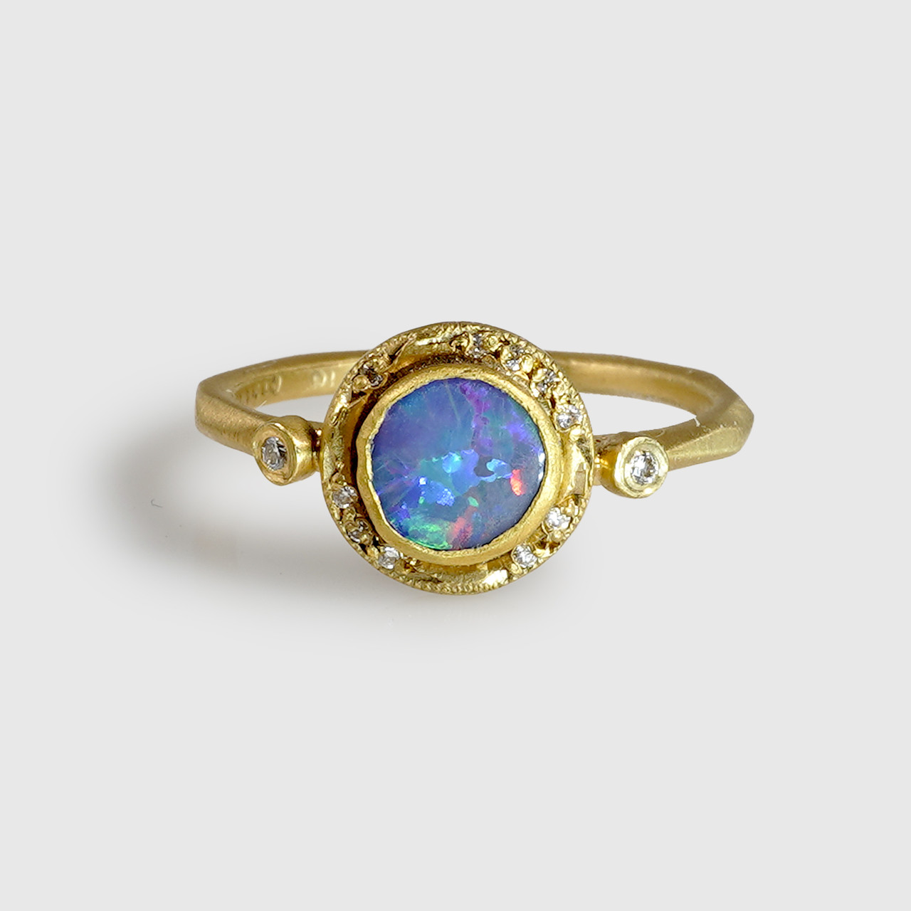 送料関税込【AMY O】Cluster Opal Flat Back Stud Blue☆国内発 Buy Bluish Purple, 0.60ct Round Australian Boulder Opal