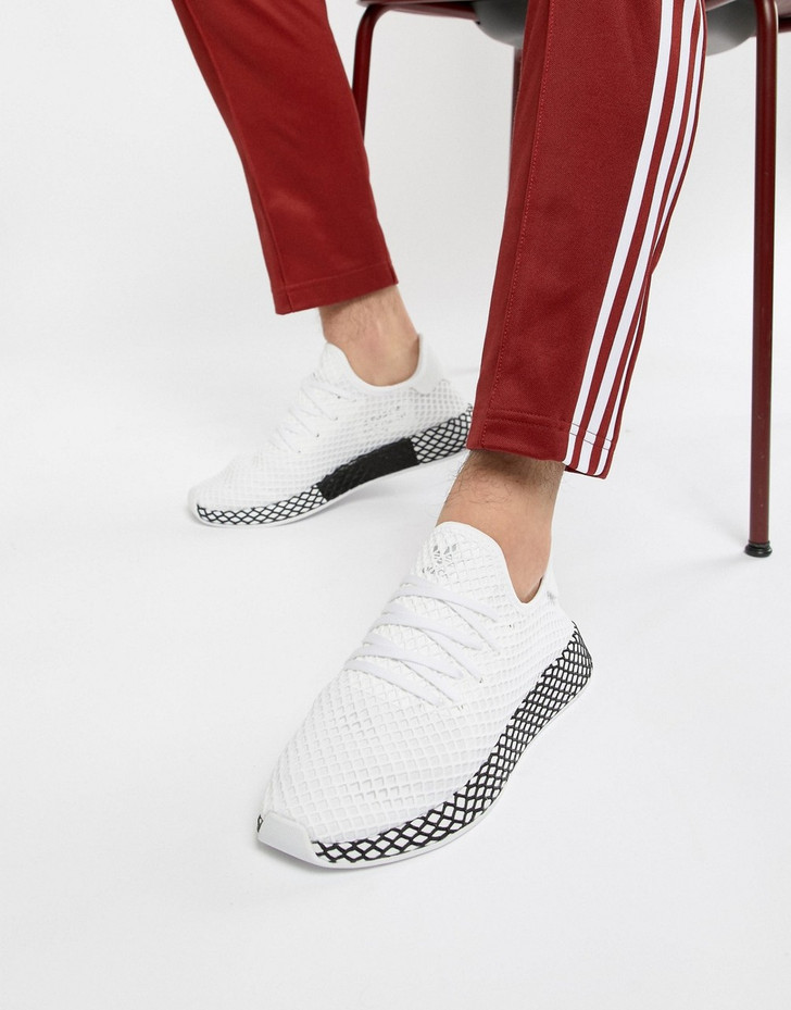 adidas Originals Deerupt Trainers In White B41767