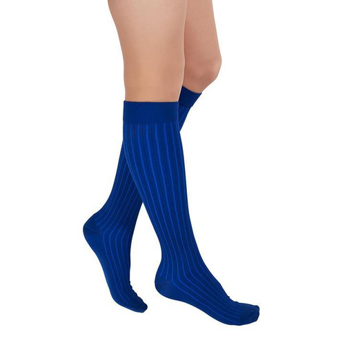 Rejuva Freedom is a dynamic, color compression sock for men and women. With a classic pattern and luxuriously soft material, Rejuva Freedom is easy to apply and comfortable to wear all day. Featuring traditional and eye-popping colors to pair with every outfit.