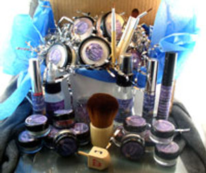 Vegan Hanukkah Gift Box Complete Kit Everything You Need to Go Green AND a Wooden Dreidel Vegan Hanukkah Gift Box Complete Kit Everything You Need to Go Green AND a Wooden Dreidel