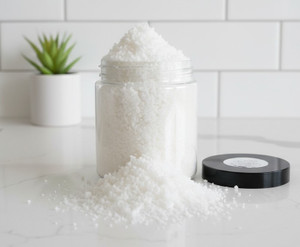 Moisturizing Acne Fighting Coconut Milk and Dead Sea Salt Scrub Moisturizing Acne Fighting Coconut Milk and Dead Sea Salt Scrub