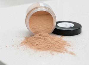 Vegan Edible Love Dust in Vanilla Sparkle Vegan Edible Love Dust in Vanilla Sparkle