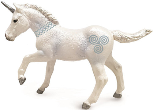 Blue Unicorn Foal


This unicorn is perfect for your collection.

Measuring approx 11cm, with pink mane, tail and designs.

She is ready for playtime