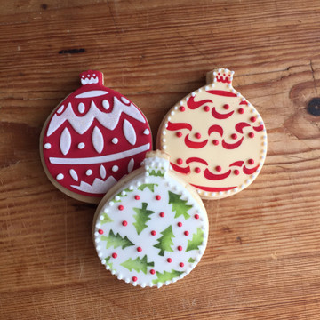 Ball Ornament Cookie Cutter and Stencil Set Cookies