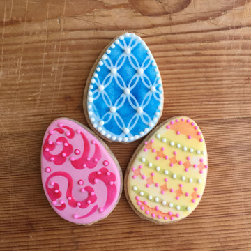 Mini Easter Egg Cookie Cutter and Stencil Set Cookies