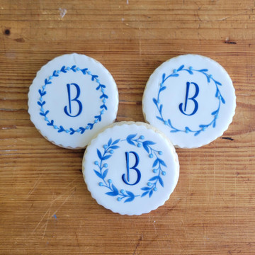 Vine Wreaths Cookie Stencil Set Cookies