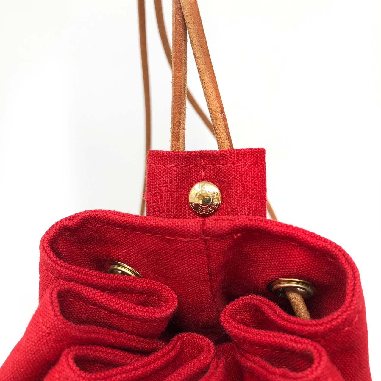 Hermès Porotion Backpack at Secondi Consignment display picture 3