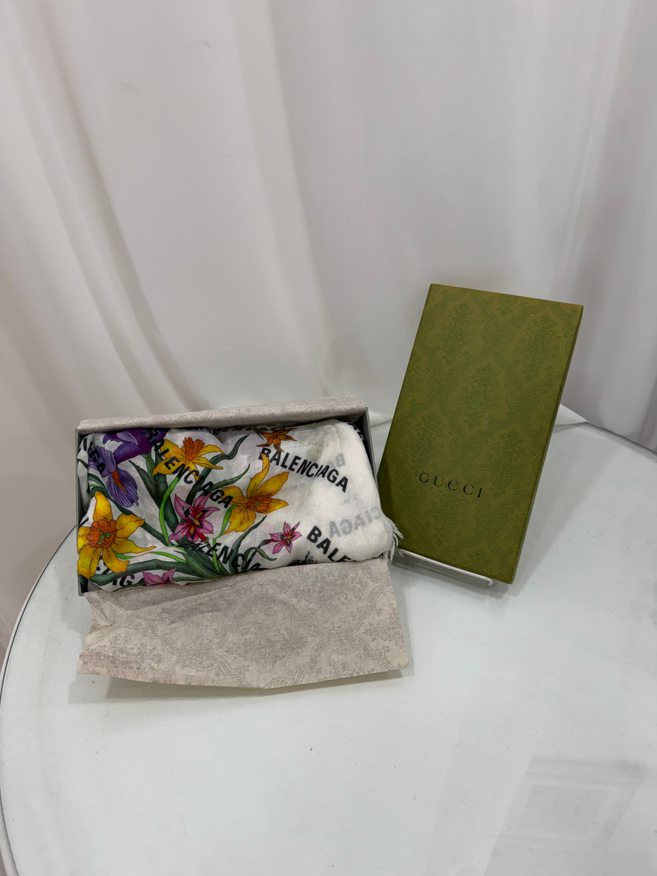 *Private Listing* Balenciaga X Gucci Scarf
