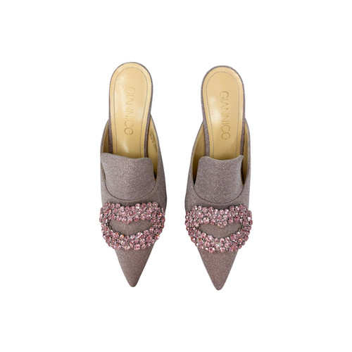 Giannico Daphne Mule