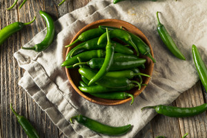 Organic Serrano Peppers