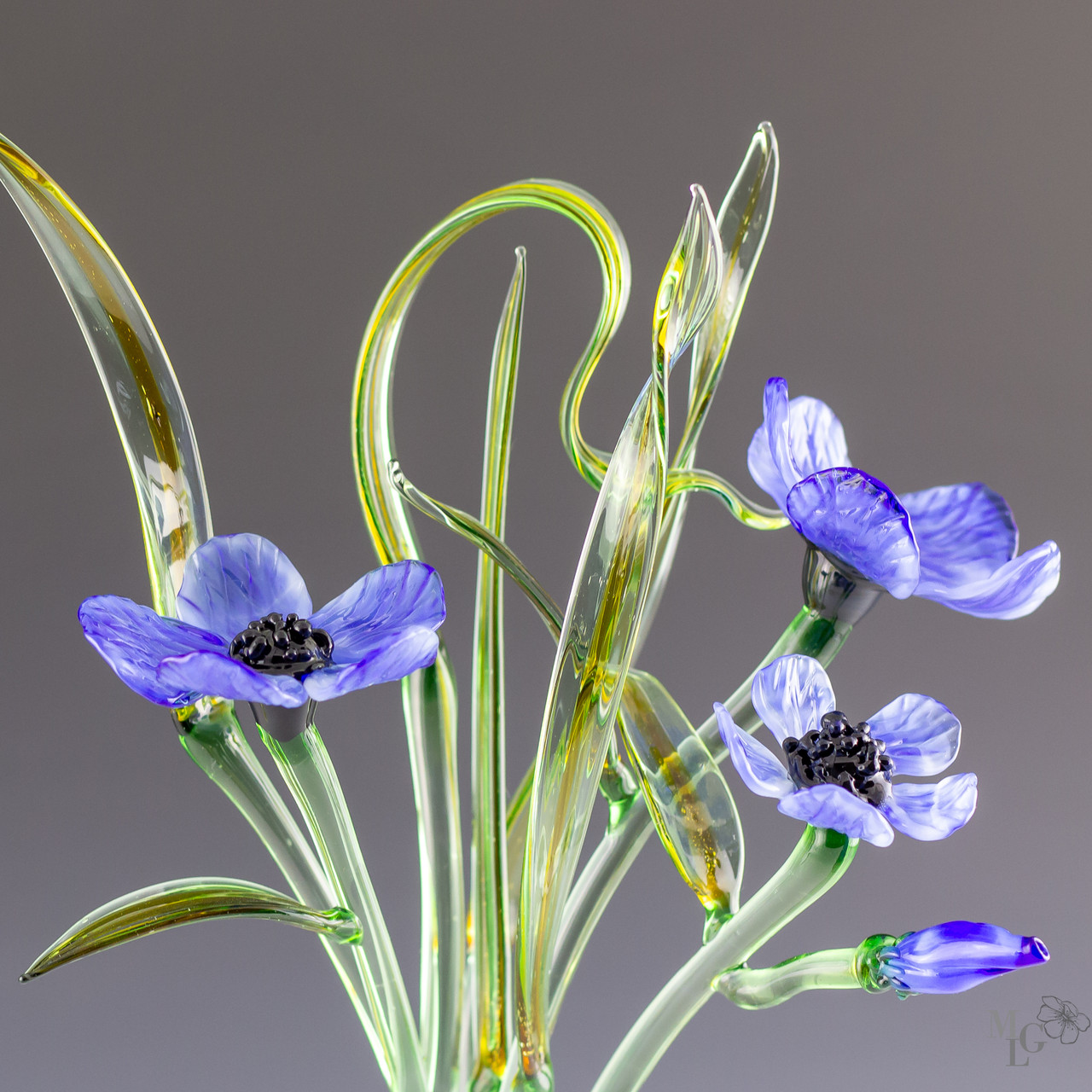 Elegant Blue Wildflower Arrangement / Flamework Glass / Bud Vase  Collectibles - Morning Light Glass