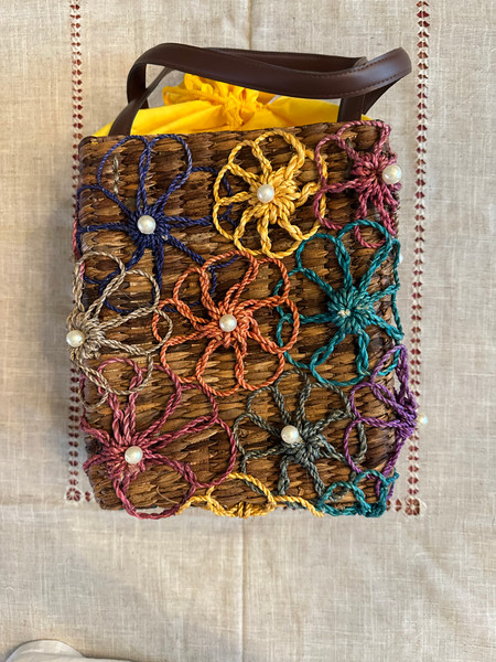 Multicolor front view