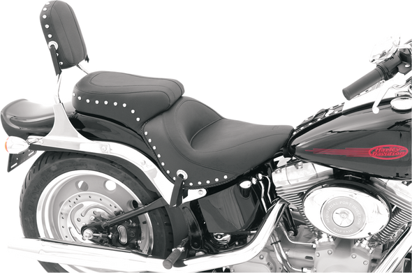 MUSTANG Studded Seat - FXST '06-'10 76401
