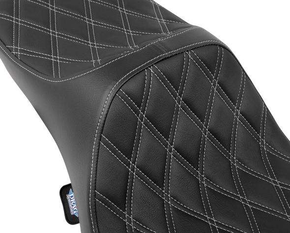 DRAG SPECIALTIES Predator III Seat - Extended Reach - Double Diamnd - Silver Stitching - FLH/FLT '08-'24 4687C DRAG SPECIALTIES Predator III Seat - Extended Reach - Double Diamnd - Silver Stitching - FLH/FLT '08-'24 4687C