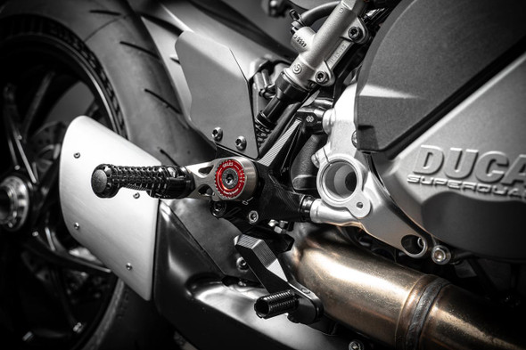 GILLES TOOLING MUE2 Rearset - Black - Ducati MUE2-D03-B 