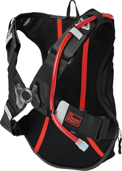 USWE Outlander Hydration Pack - 9L - Black 209077001 