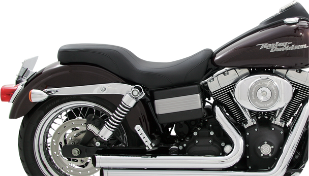 MUSTANG Daytripper Seat - Dyna '06-'17 75625