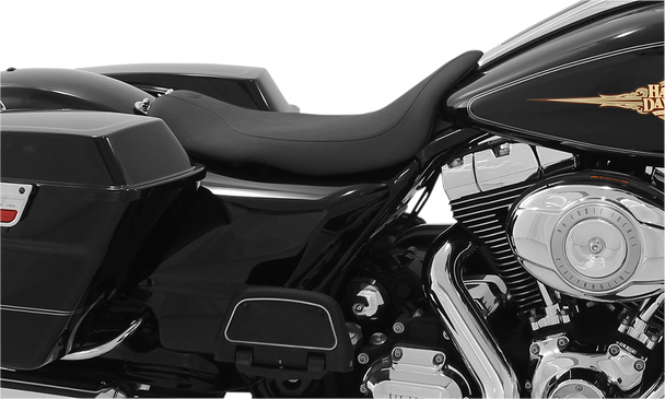 MUSTANG Runaround Solo Seat - FL '08+ 76869