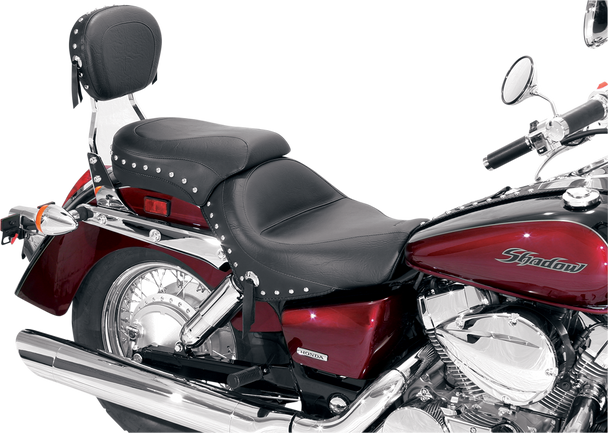 MUSTANG Wide Seat - Studded - 750Aero 76520