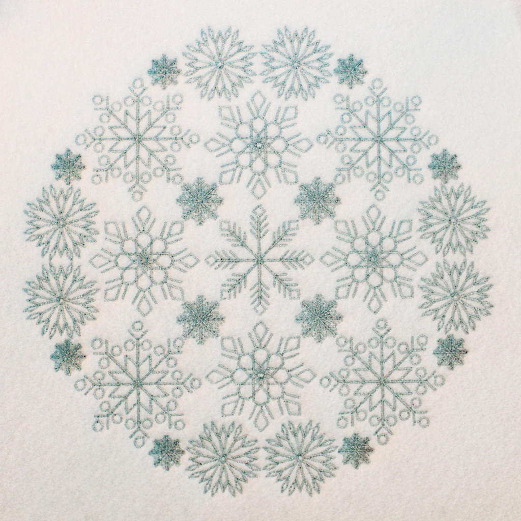 Christmas Mandala #03 Machine Embroidery Design