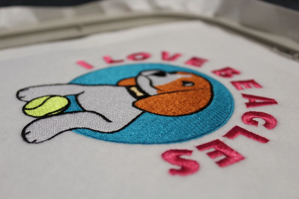 I Love Beagles - Beagle Collection #06 Machine Embroidery Design