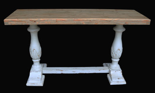 Farmhouse Winsor Chaulk White Console Table