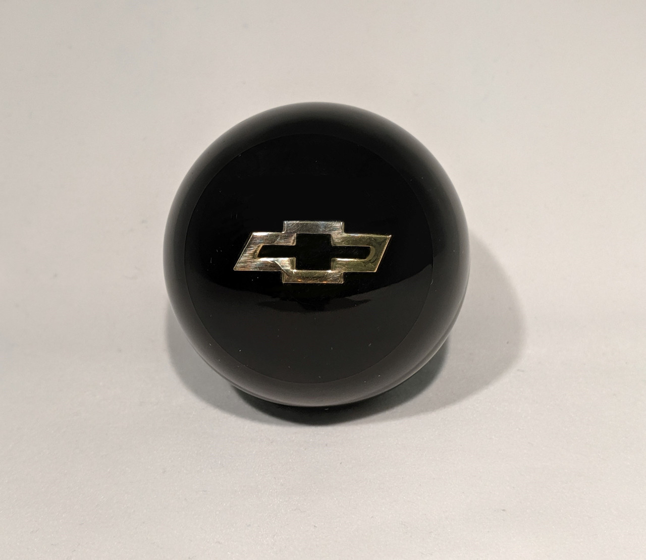 Chevrolet Bowtie Embedment Shift Knob, Black