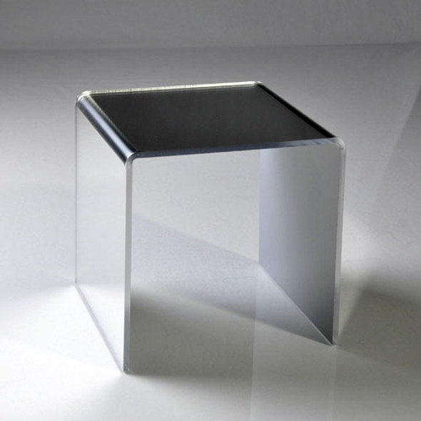 Mirrored Acrylic Risers and Cubes - Hollinger Metal Edge