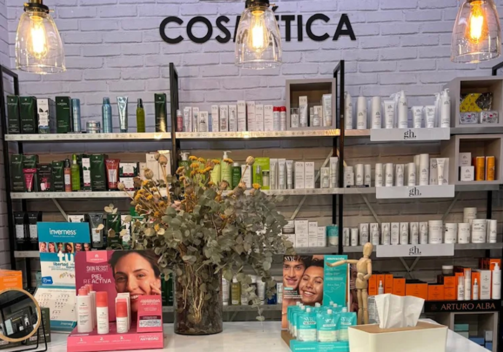 Interior de Farmacia Parque Gasset en Ciudad Real