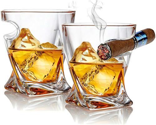 https://cdn11.bigcommerce.com/s-bxgh7p/images/stencil/500x500/products/5257/14635/Whiskey-set-cc-cup__41888.1629318476.jpg?c=2