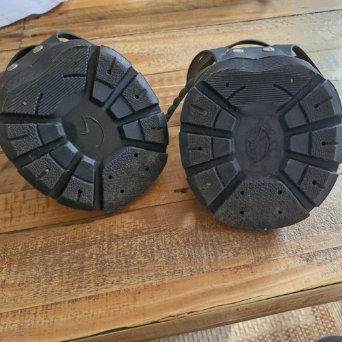 Almost New! Flex Boot Hoof Boots size 110 Standard (1 pair)